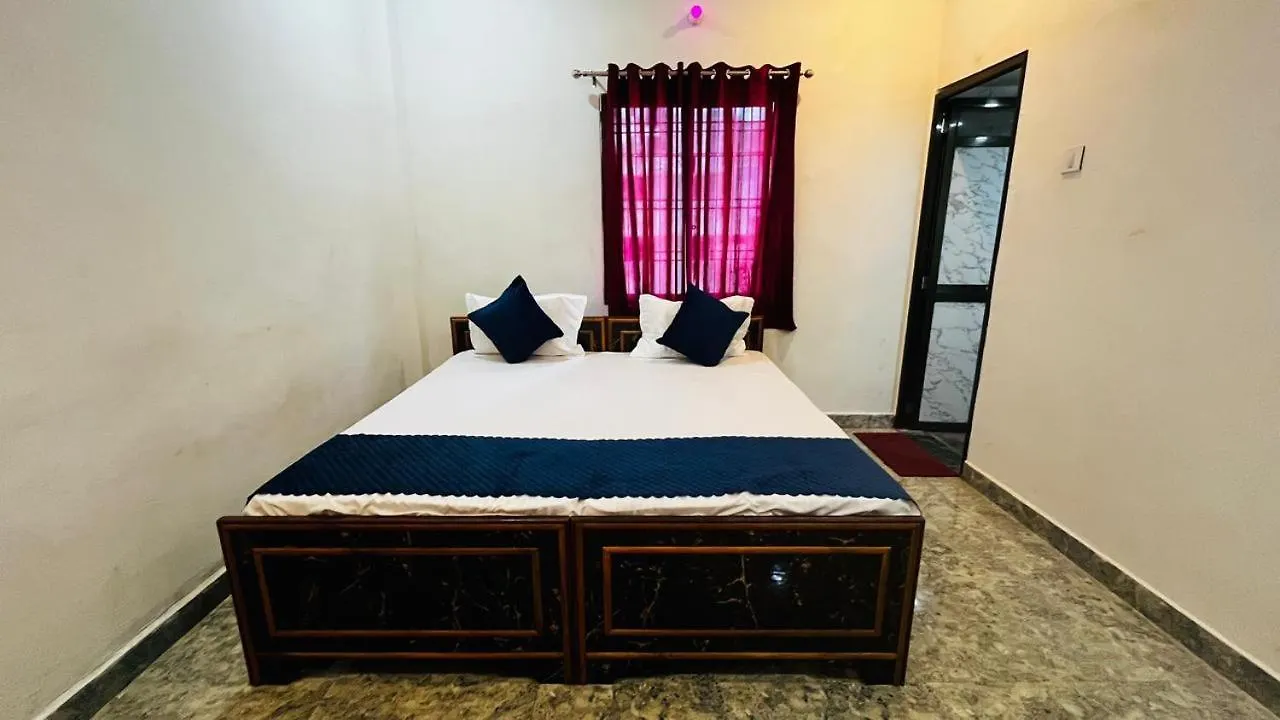 Guest house Shree Om Palace Varanasi